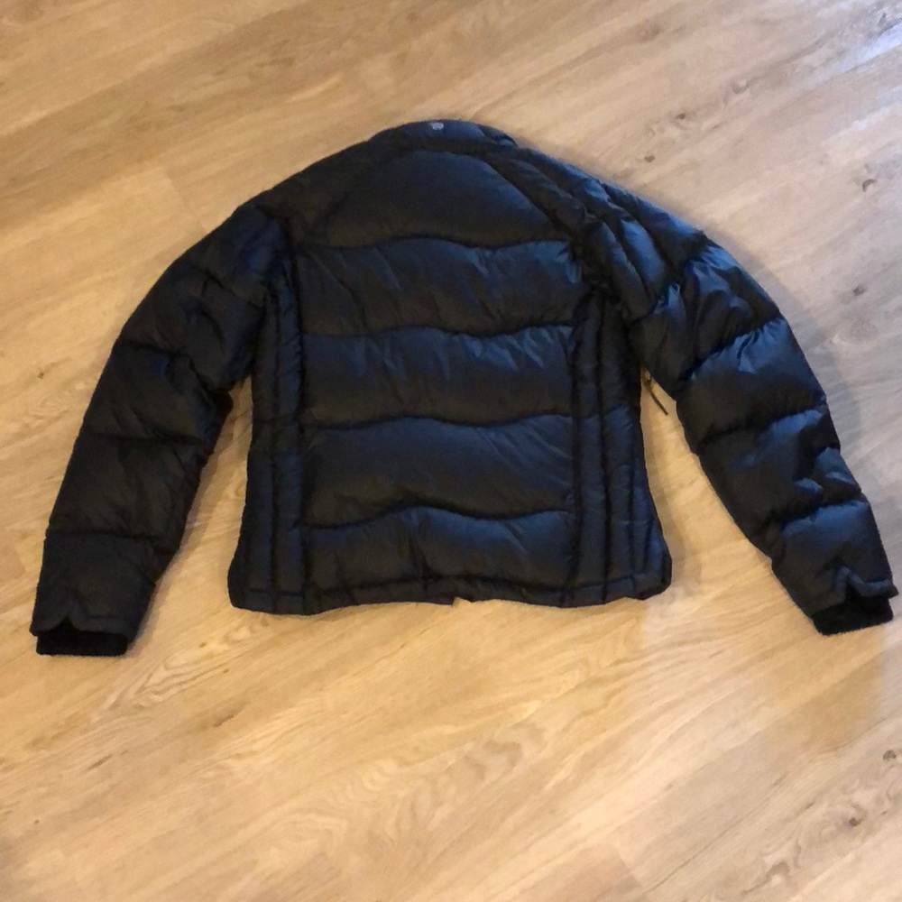 Mountain Hardware black jacket - Picture 5 of 6